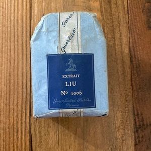 Never been opened vintage Extrait LIU no 1005 guerlain Paris